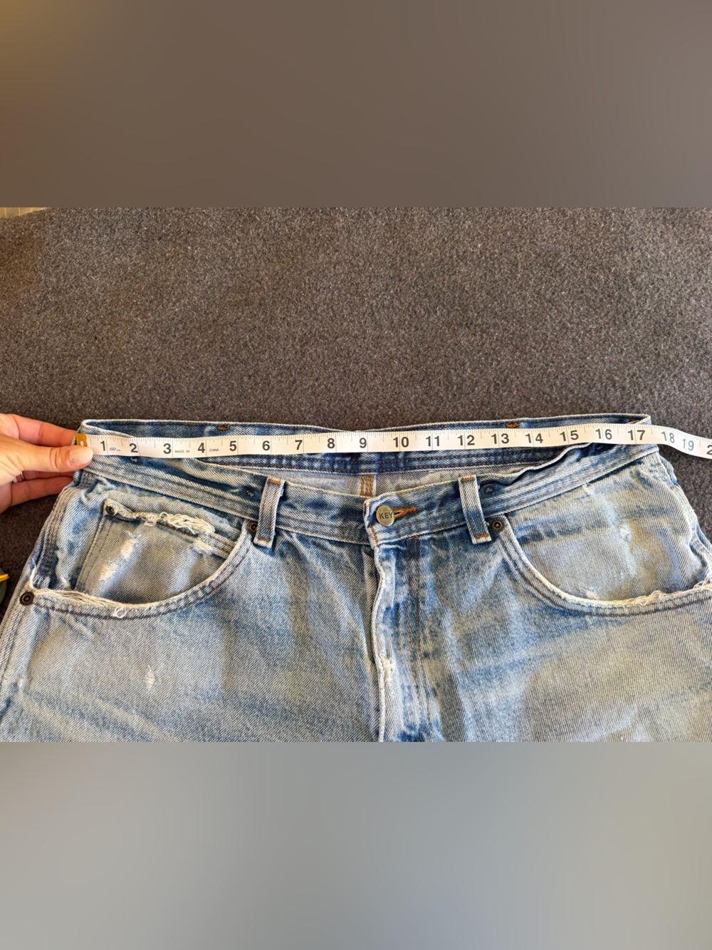 Key Light Wash Distressed Denim Cutoff Shorts - Picture 4 of 7